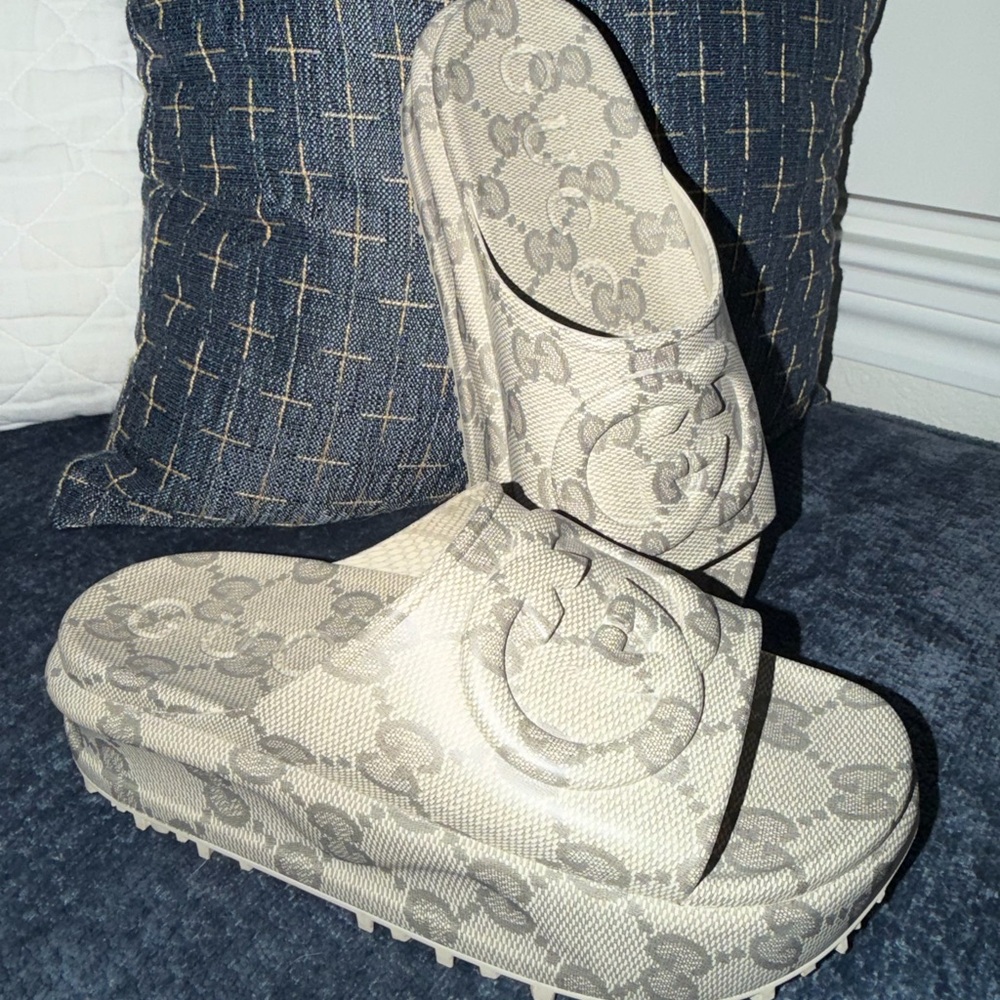 Gucci GG summer sandal